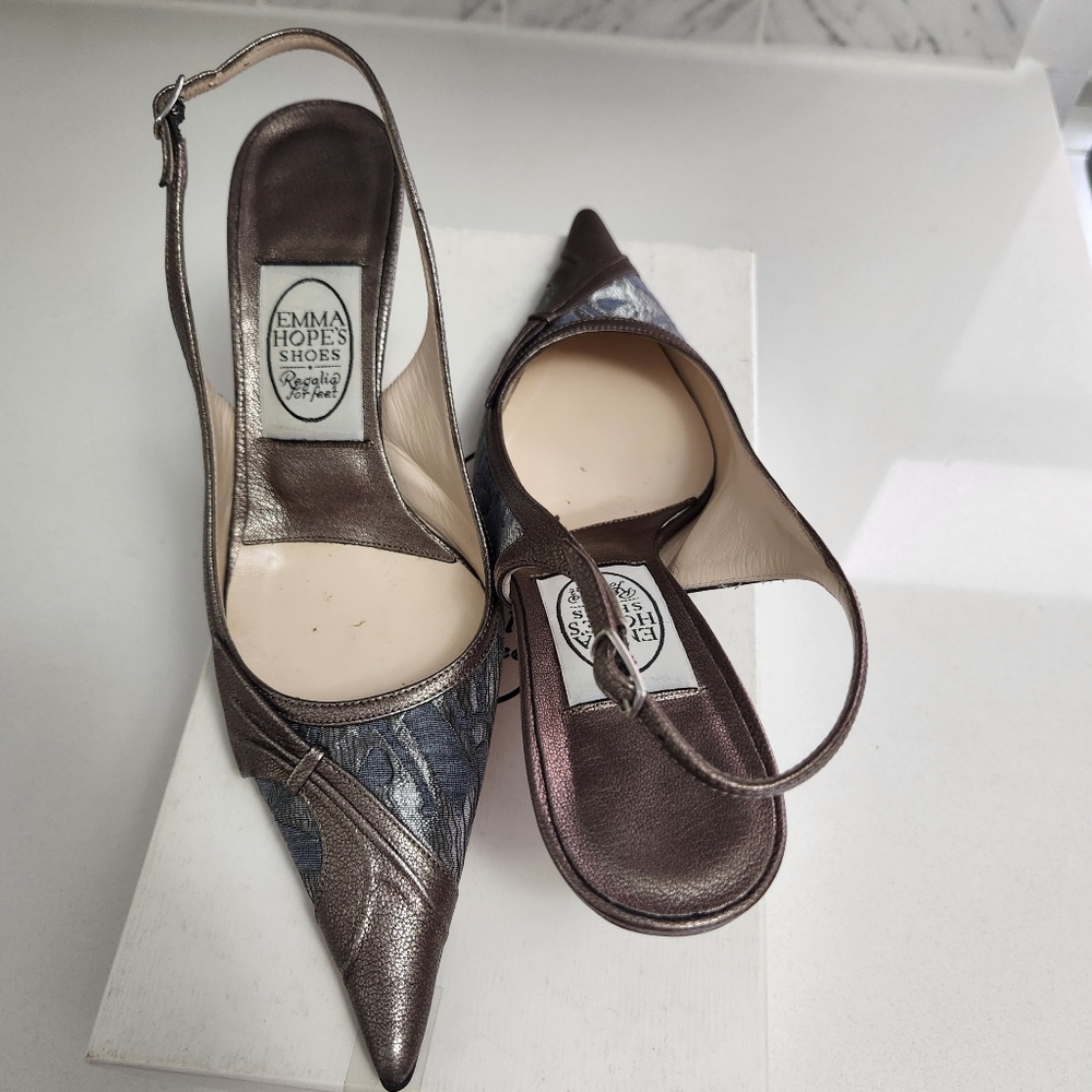 Sling back shoe